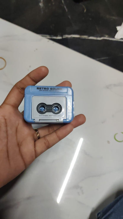 🔊 Retro Sound Mini Keychain – Fun Microphone Style Sound Key Ring